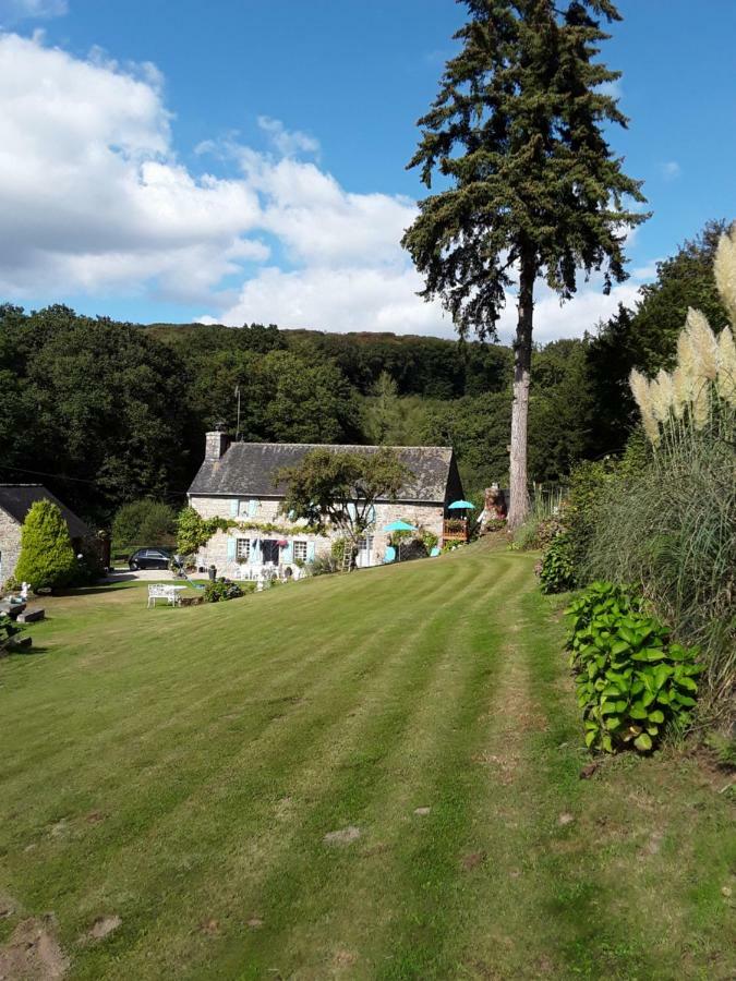 Bed and Breakfast Moulin De La Civiere à Kergrist-Moelou Extérieur photo