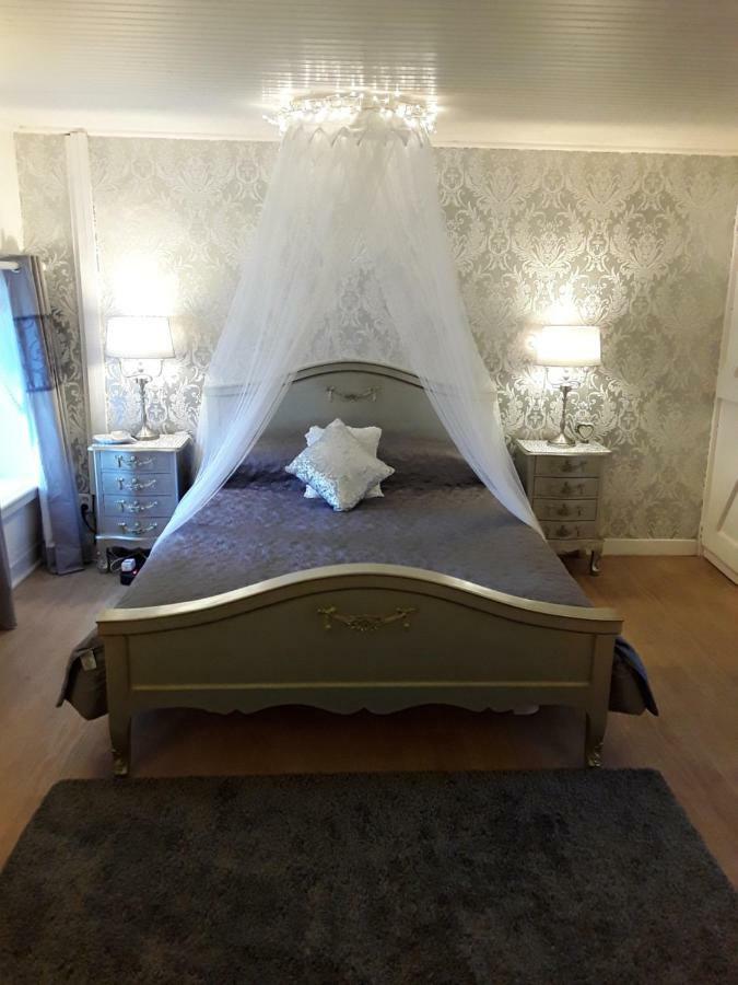 Bed and Breakfast Moulin De La Civiere à Kergrist-Moelou Extérieur photo